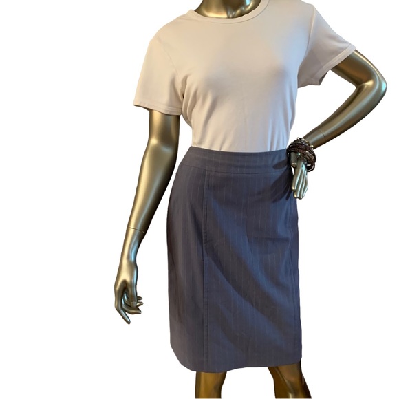 Skirt Suit Blue Gray Pinstripe Harve’ Bernard Size 10/12 - Picture 10 of 16